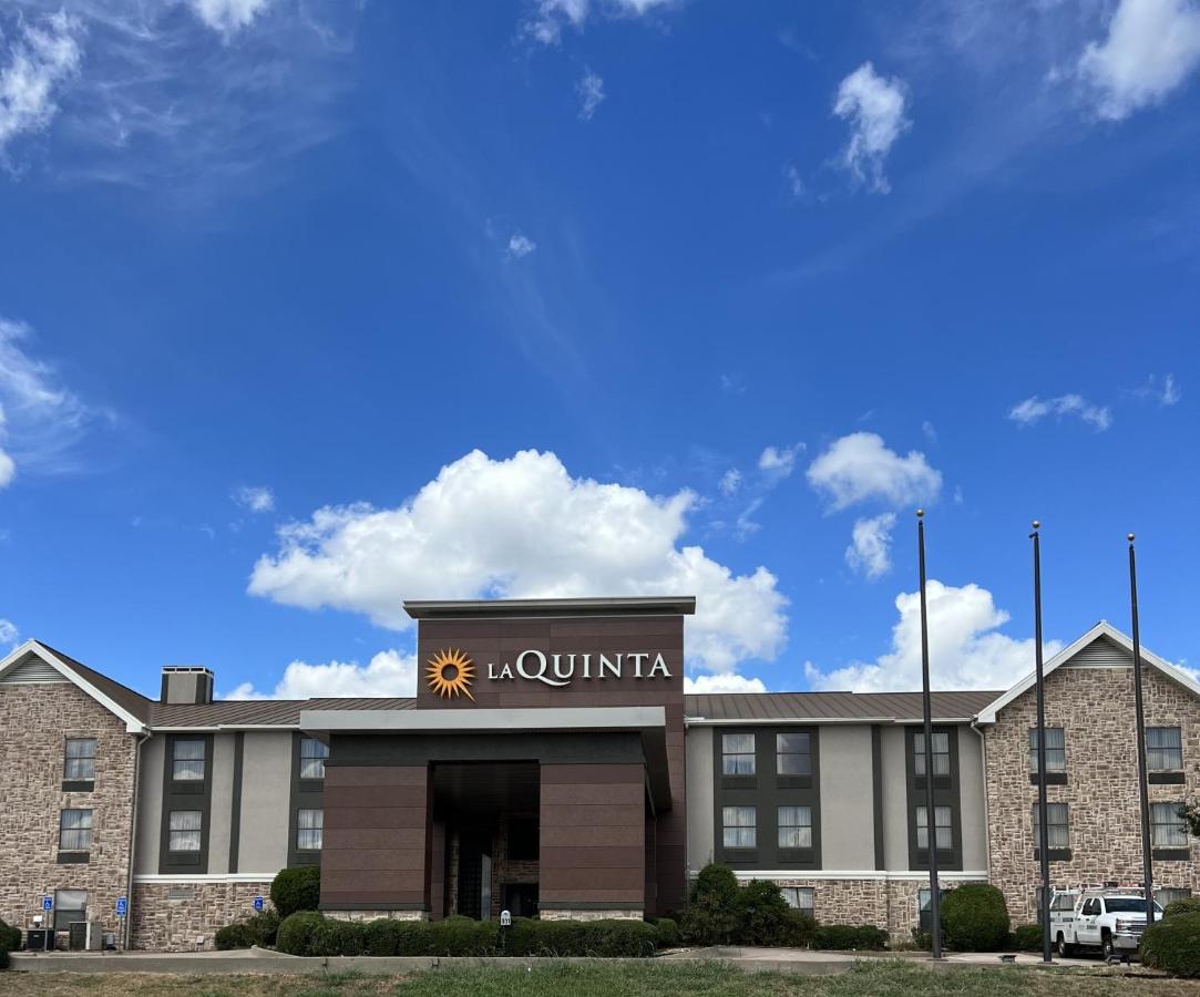 La Quinta By Wyndham Denison - North Lake Texoma Exterior photo